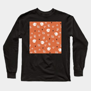 Red foxes and white foxes pattern Long Sleeve T-Shirt